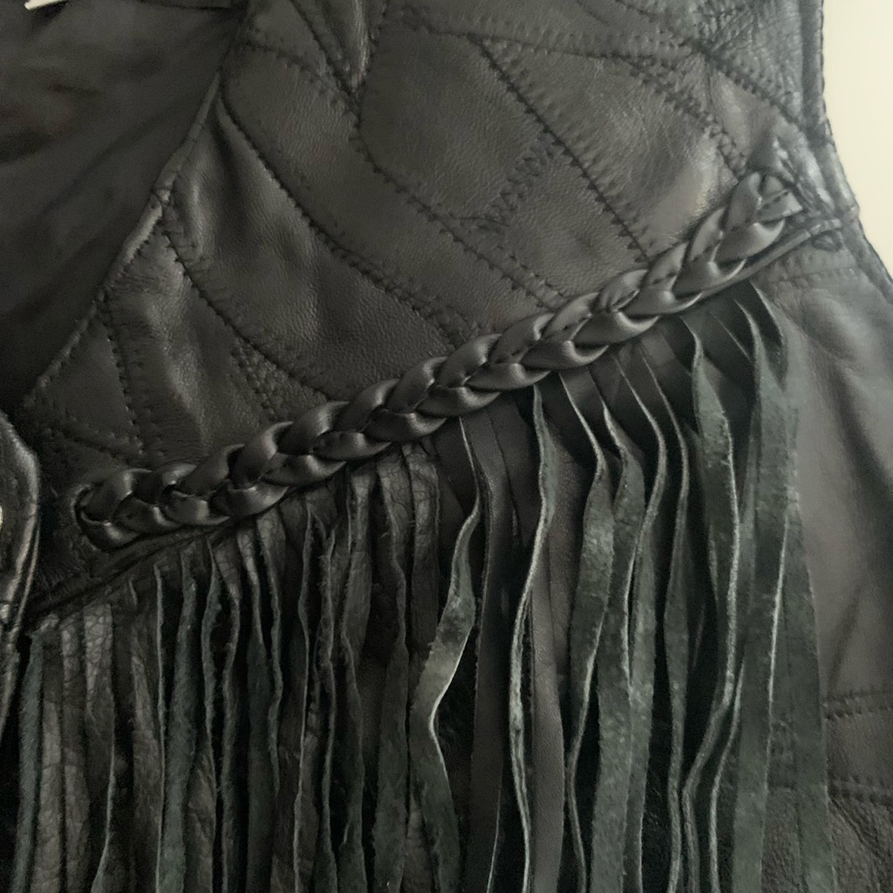 Genuine Leather Women's Fringe Vest - Picture 15 of 15